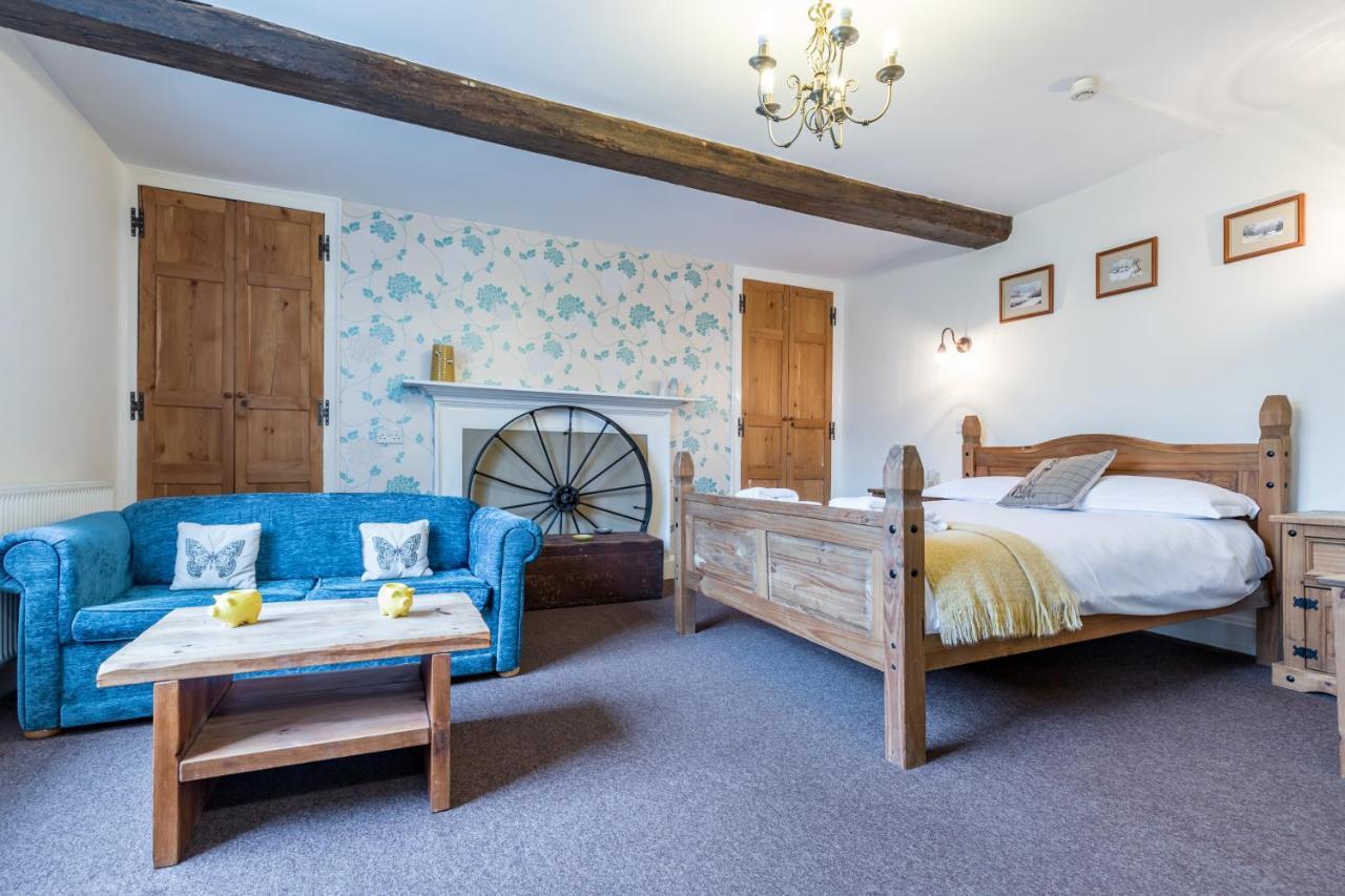 The Littleton Arms Otel Penkridge Dış mekan fotoğraf