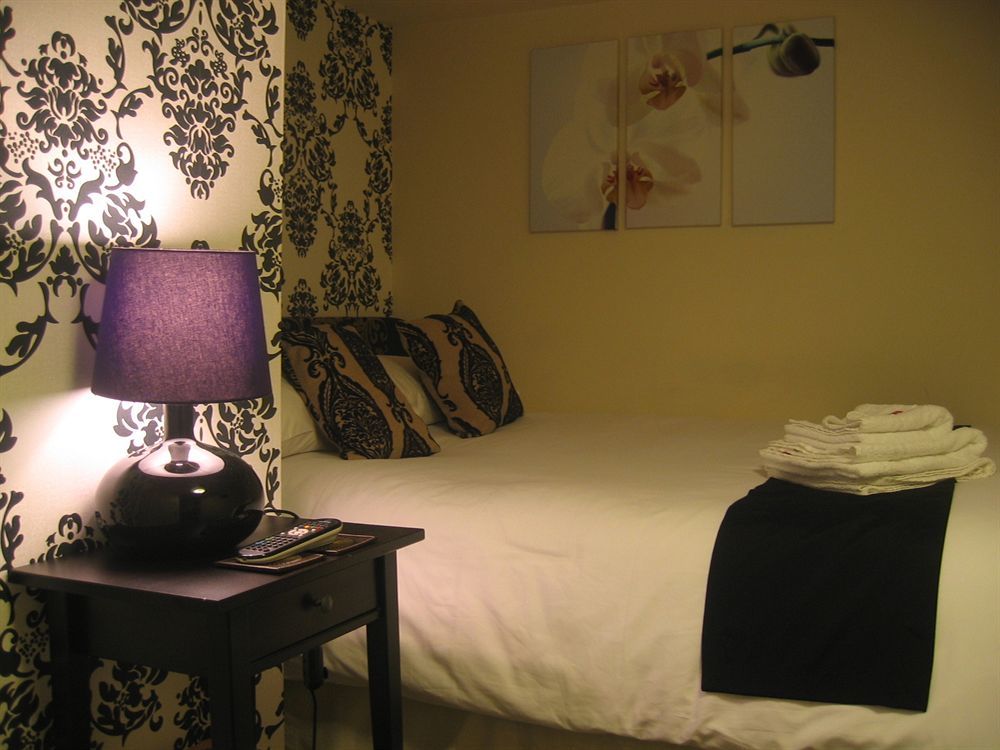 The Littleton Arms Otel Penkridge Dış mekan fotoğraf