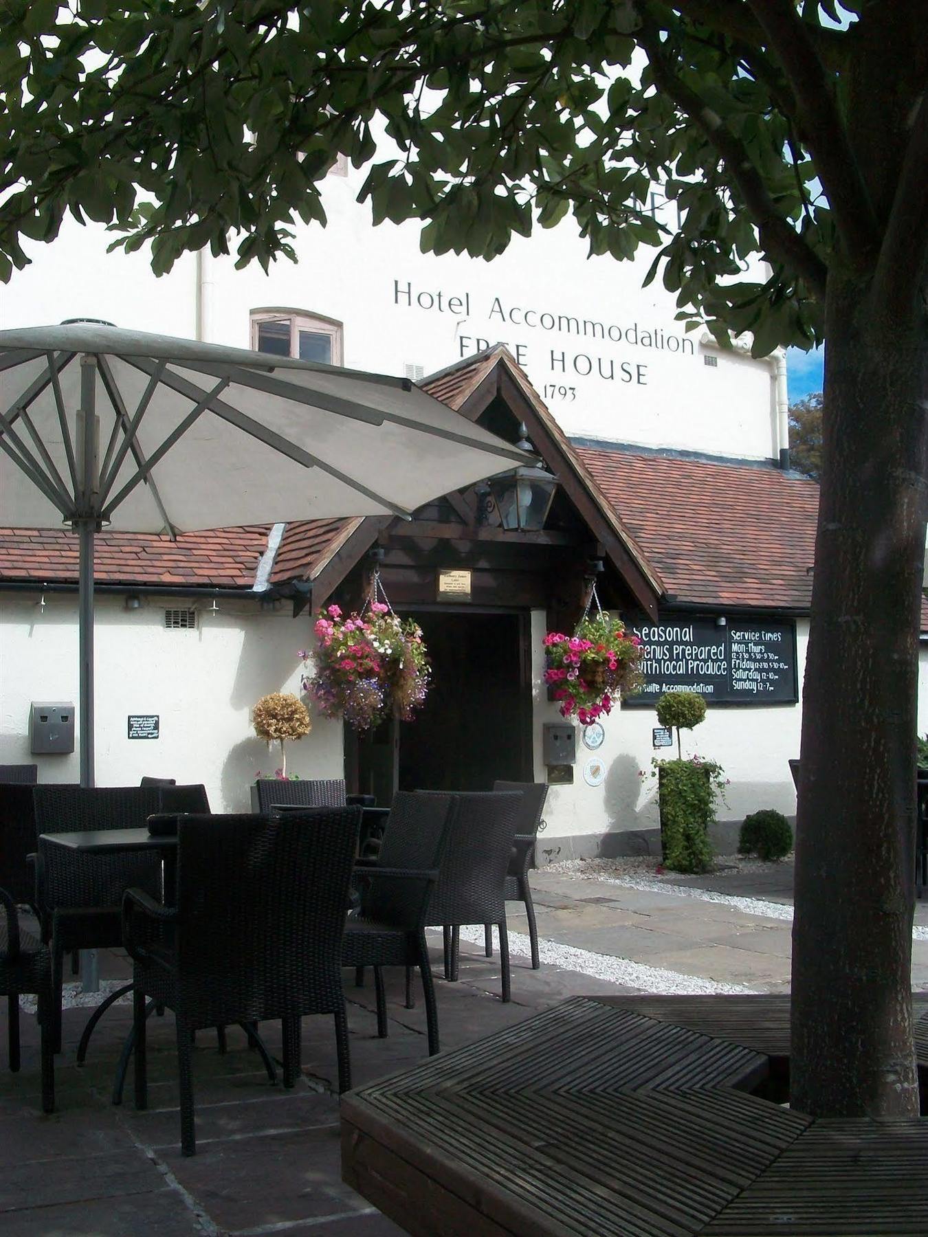The Littleton Arms Otel Penkridge Dış mekan fotoğraf