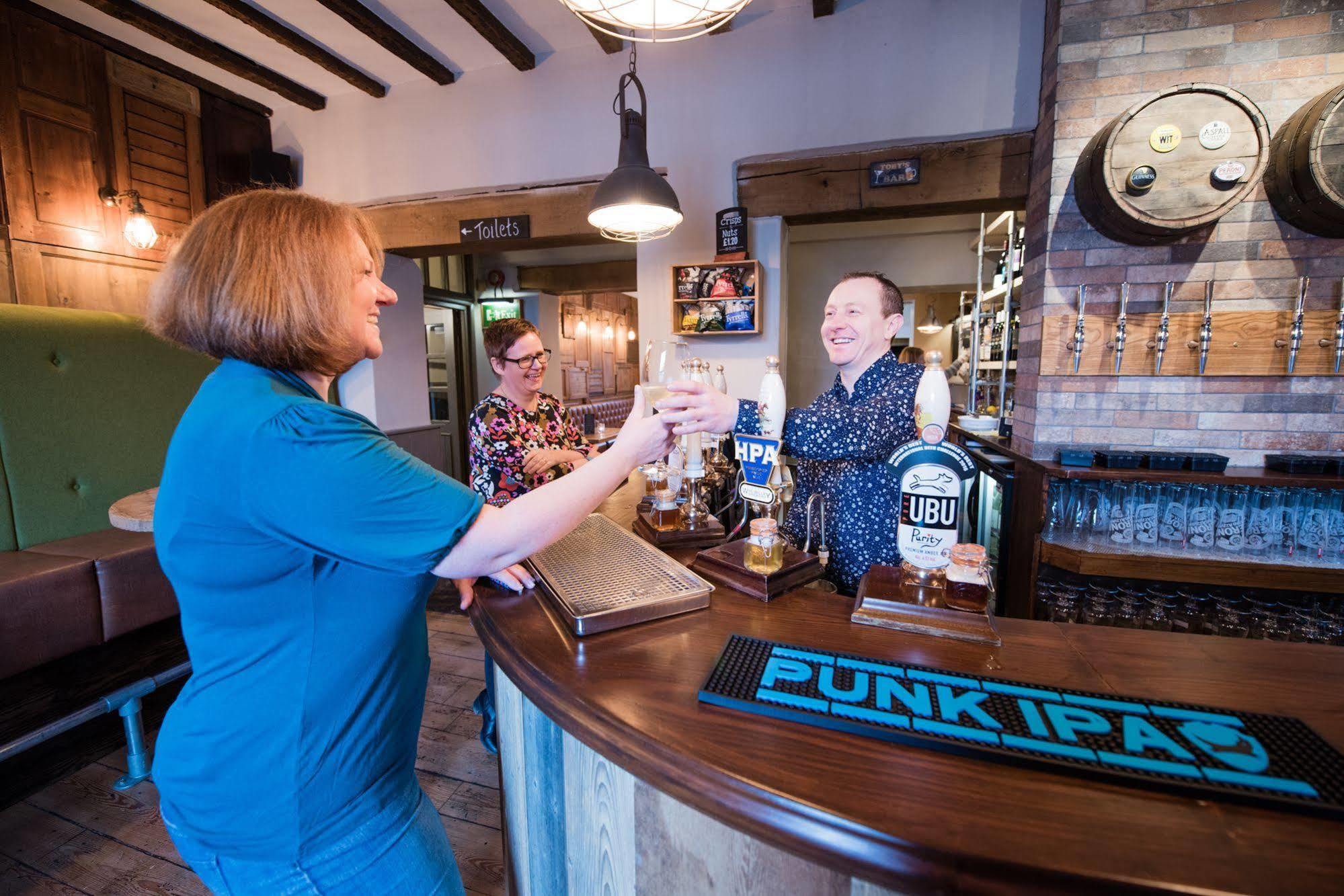 The Littleton Arms Otel Penkridge Dış mekan fotoğraf